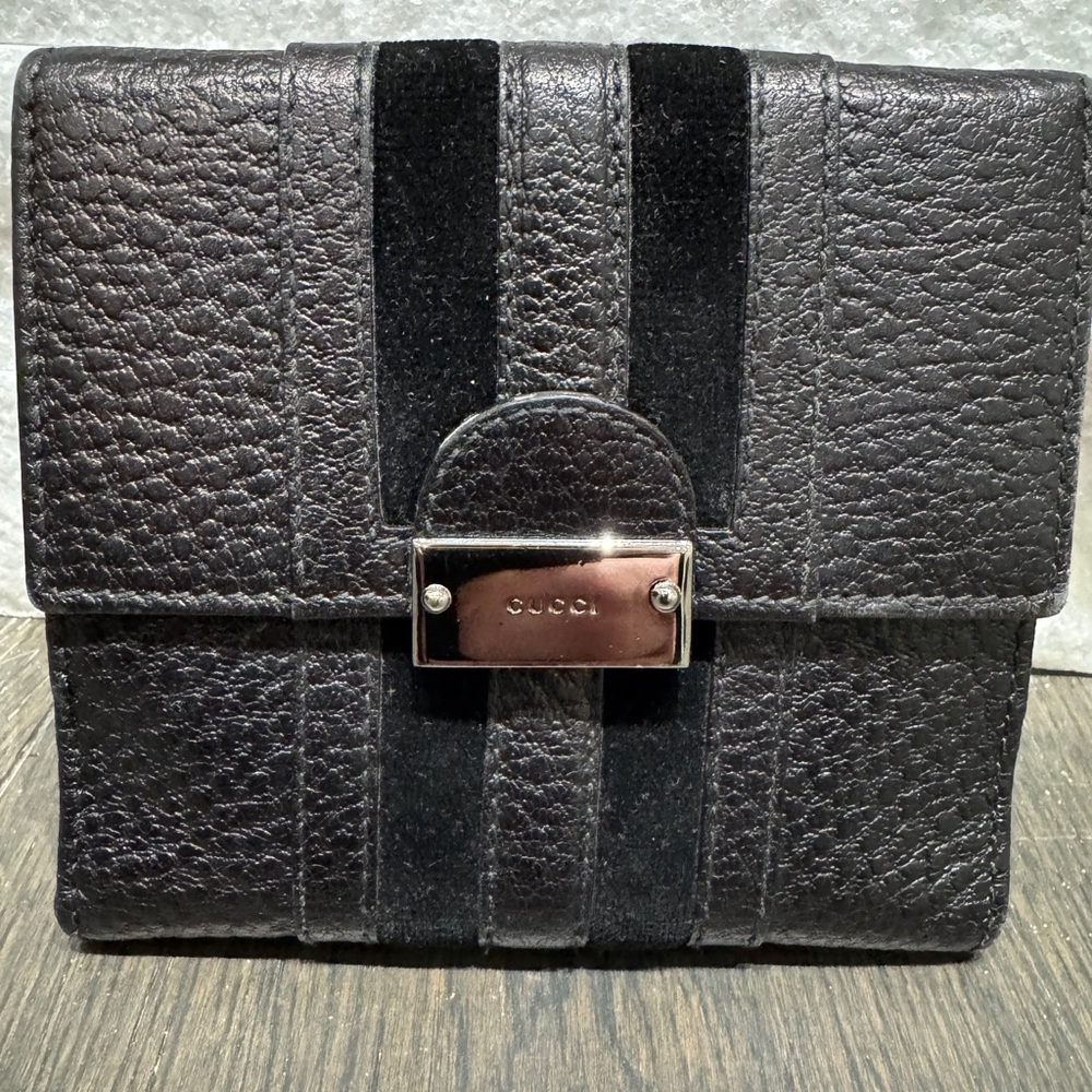 Gucci Black Leather & Suede Wallet with Metal Clasp